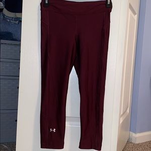 red cropped leggings